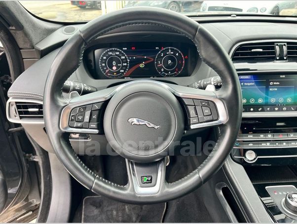 Jaguar F-Pace 221 kW image number 26