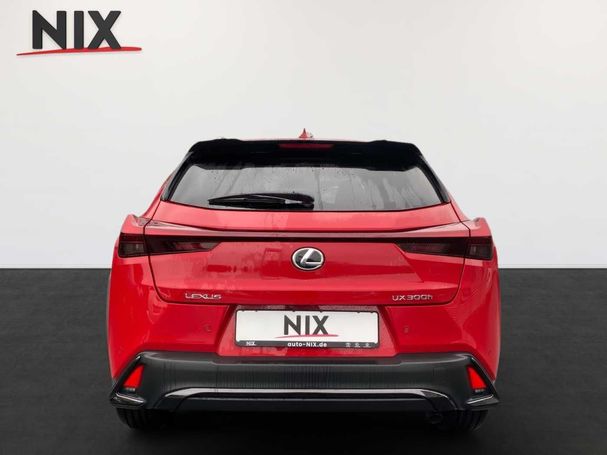 Lexus UX 300h 144 kW image number 3