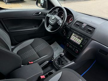 Car image 13