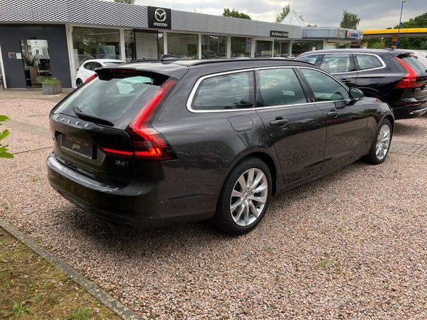 Volvo V90 B4 AWD Momentum 145 kW image number 3