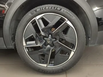 Car image 31