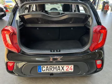 Car image 25