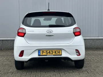 Car image 36
