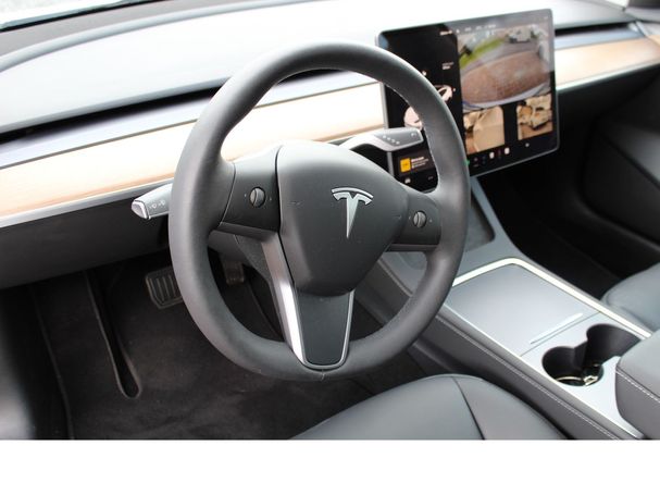 Tesla Model 3 Standard Range 239 kW image number 7