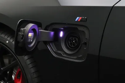 Car image 27