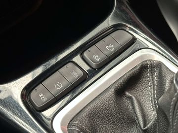 Car image 36