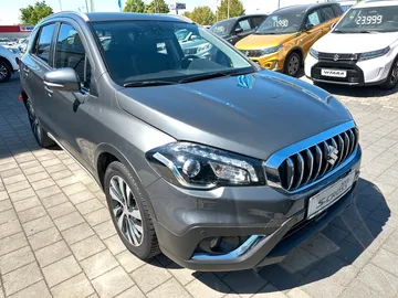 Car image 2