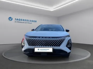 Car image 3