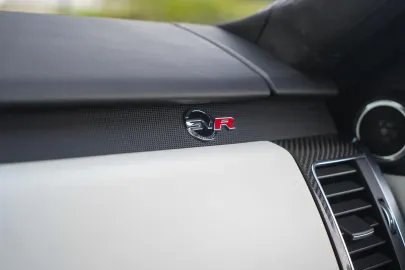 Car image 37