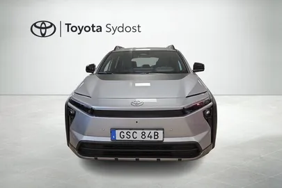 Car image 2