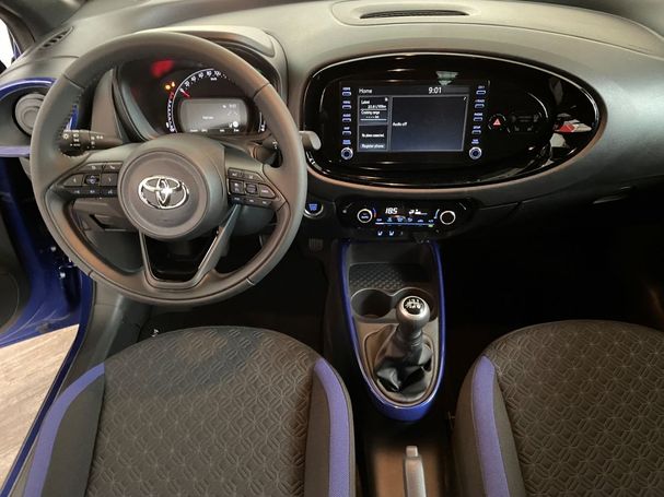 Toyota Aygo X 53 kW image number 7