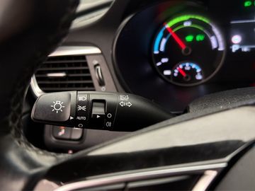 Car image 33