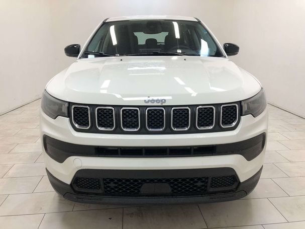 Jeep Compass 1.3 Turbo Longitude 96 kW image number 3