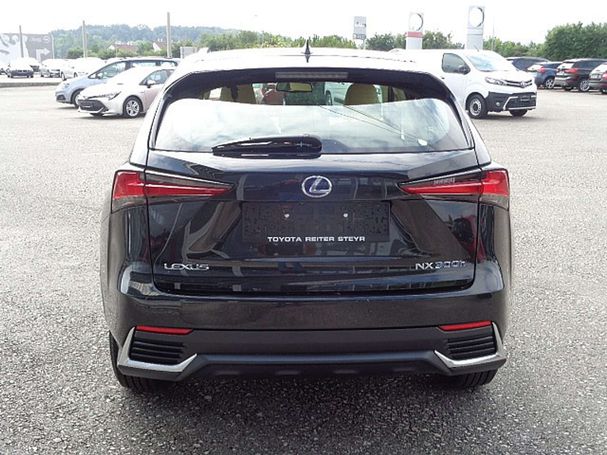 Lexus NX 300 H 145 kW image number 5