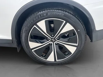 Car image 38