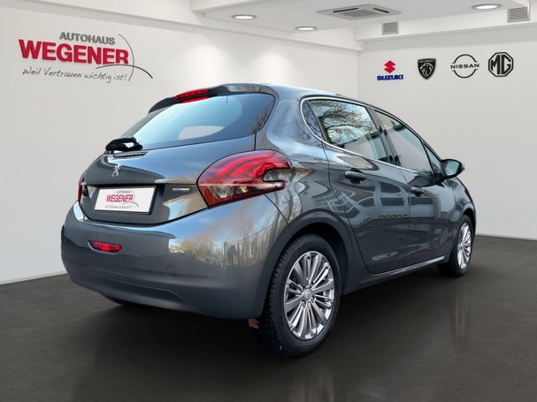 Peugeot 208 110 Allure 81 kW image number 3