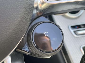 Car image 36