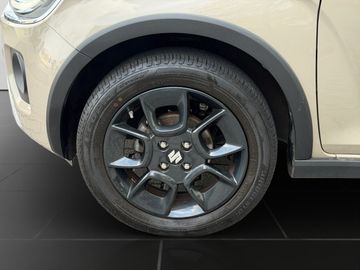 Car image 20