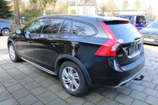 Volvo V60 Cross Country D4 Geartronic Plus 140 kW image number 4