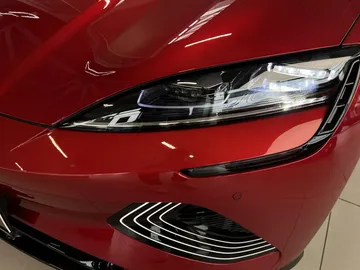 Car image 28