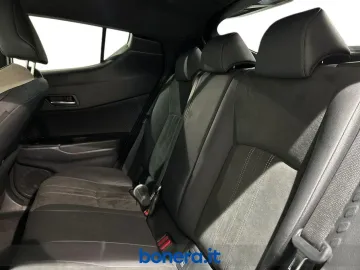 Car image 25