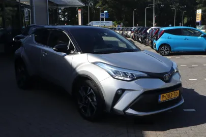Car image 2