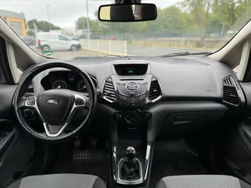 Car image 15
