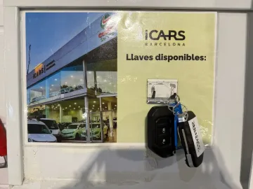 Car image 37
