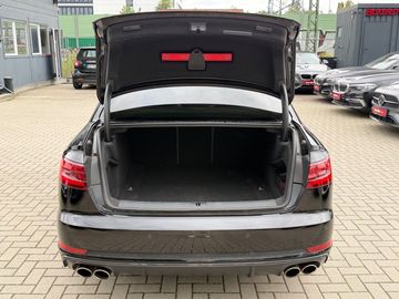 Car image 40