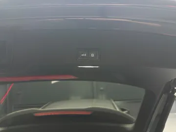 Car image 40