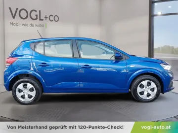 Car image 3