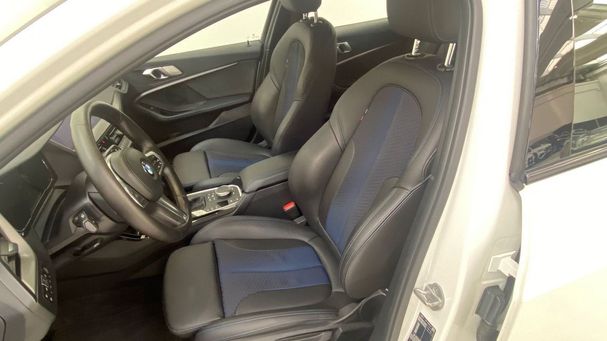 BMW 118i 103 kW image number 6