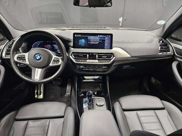 BMW iX3 M Sport Impressive 213 kW image number 4