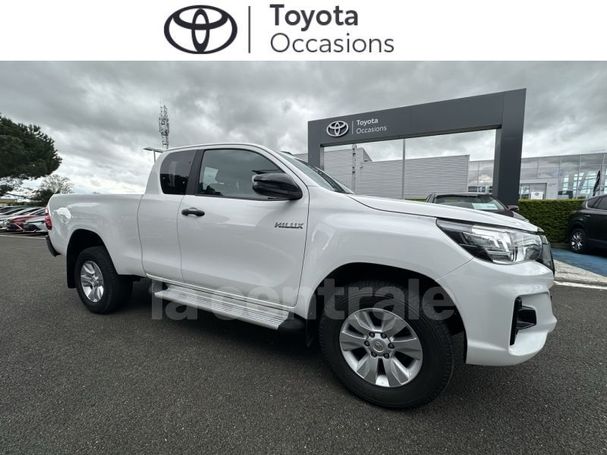 Toyota Hilux D Cab 2.4 4D 4WD 110 kW image number 4