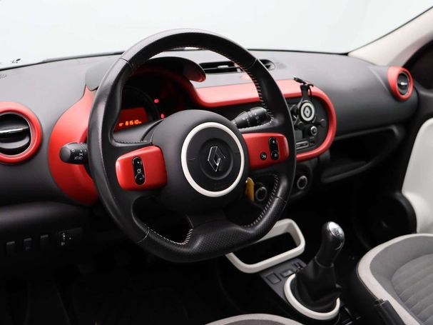 Renault Twingo SCe 70 52 kW image number 16