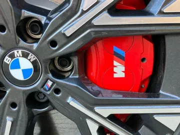 Car image 27