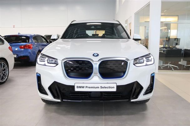 BMW iX3 M Sport 210 kW image number 6