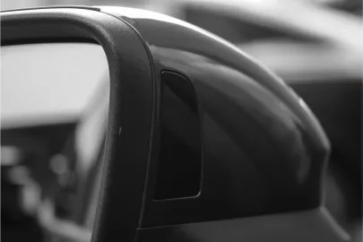 Car image 38