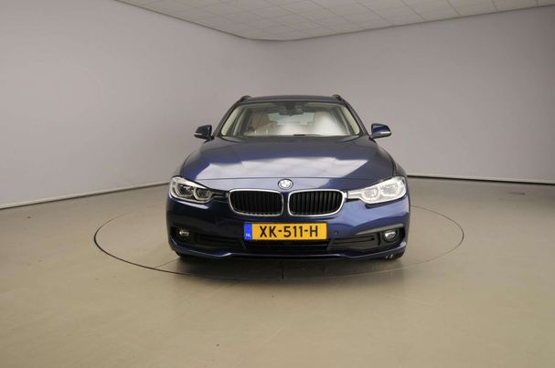 BMW 320d Touring 121 kW image number 2