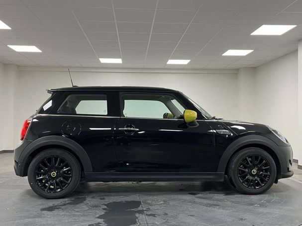 Mini Cooper SE Classic 137 kW image number 3