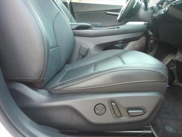 Car image 50