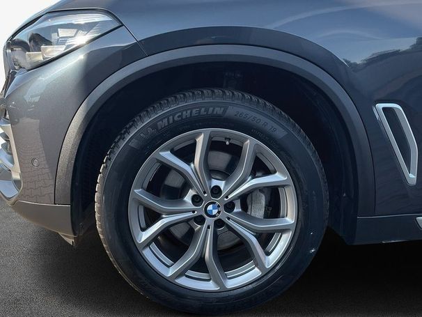 BMW X5 xDrive30d xLine 195 kW image number 8