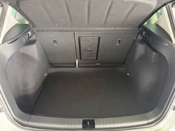 Car image 49