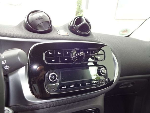 Smart ForTwo coupe EQ 60 kW image number 17