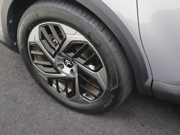 Car image 31