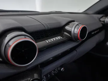 Car image 47