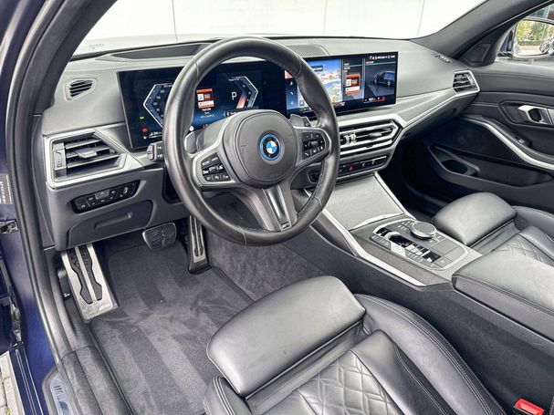 BMW 330 e Touring 215 kW image number 27