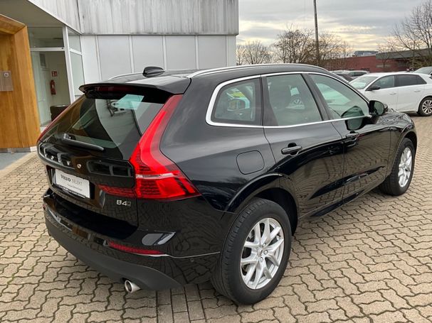 Volvo XC60 B4 AWD Momentum Pro 145 kW image number 5