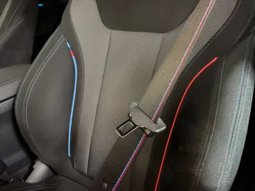 Car image 34