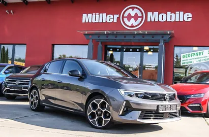 Car image 24